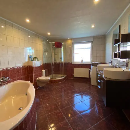 Victoria * 슈바르즈하이드